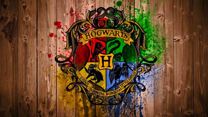 Hogwarts School Crest Puzzle